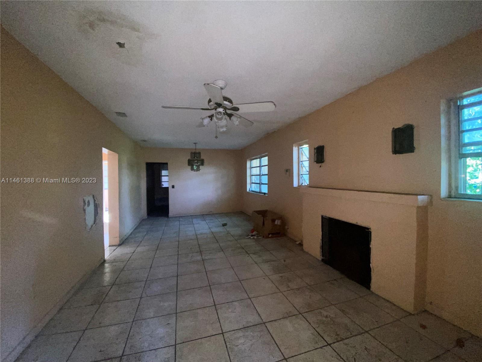 1434 NW 34th St, Miami FL 33142 photo 4