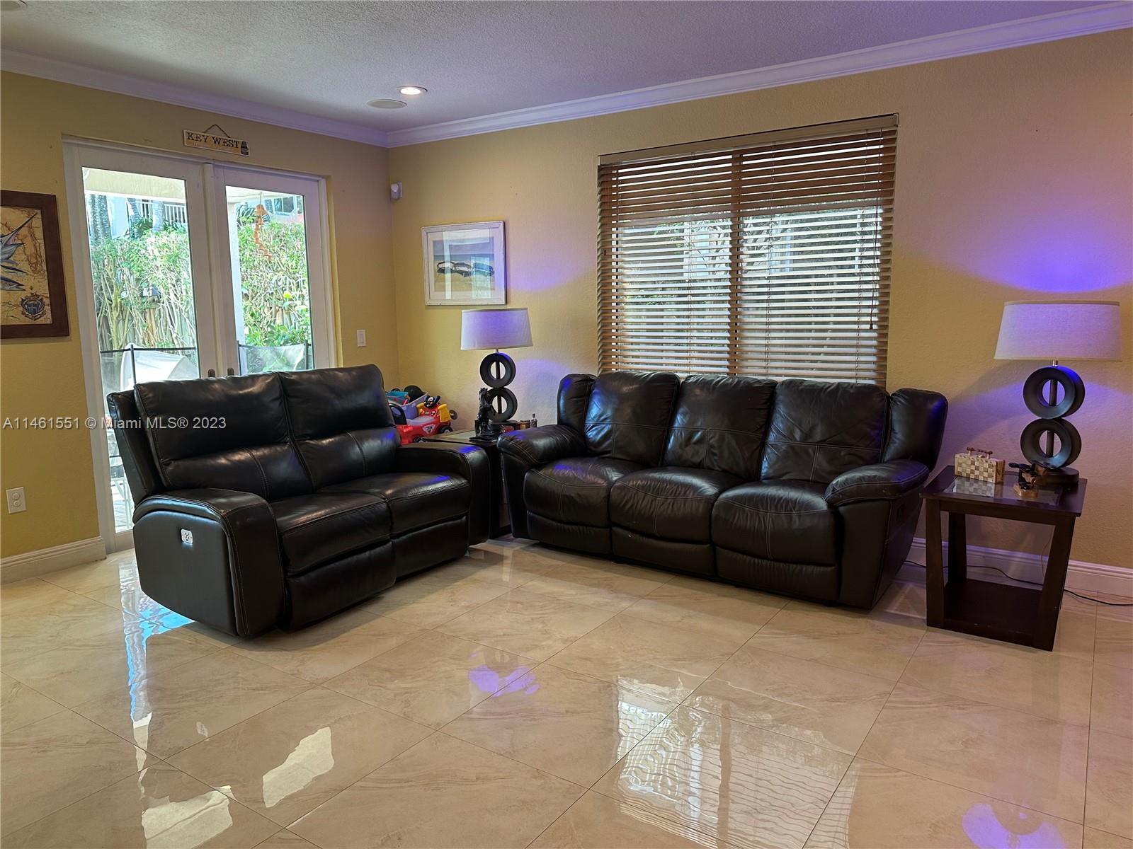 15022 SW 11th St, Miami FL 33194 photo 3