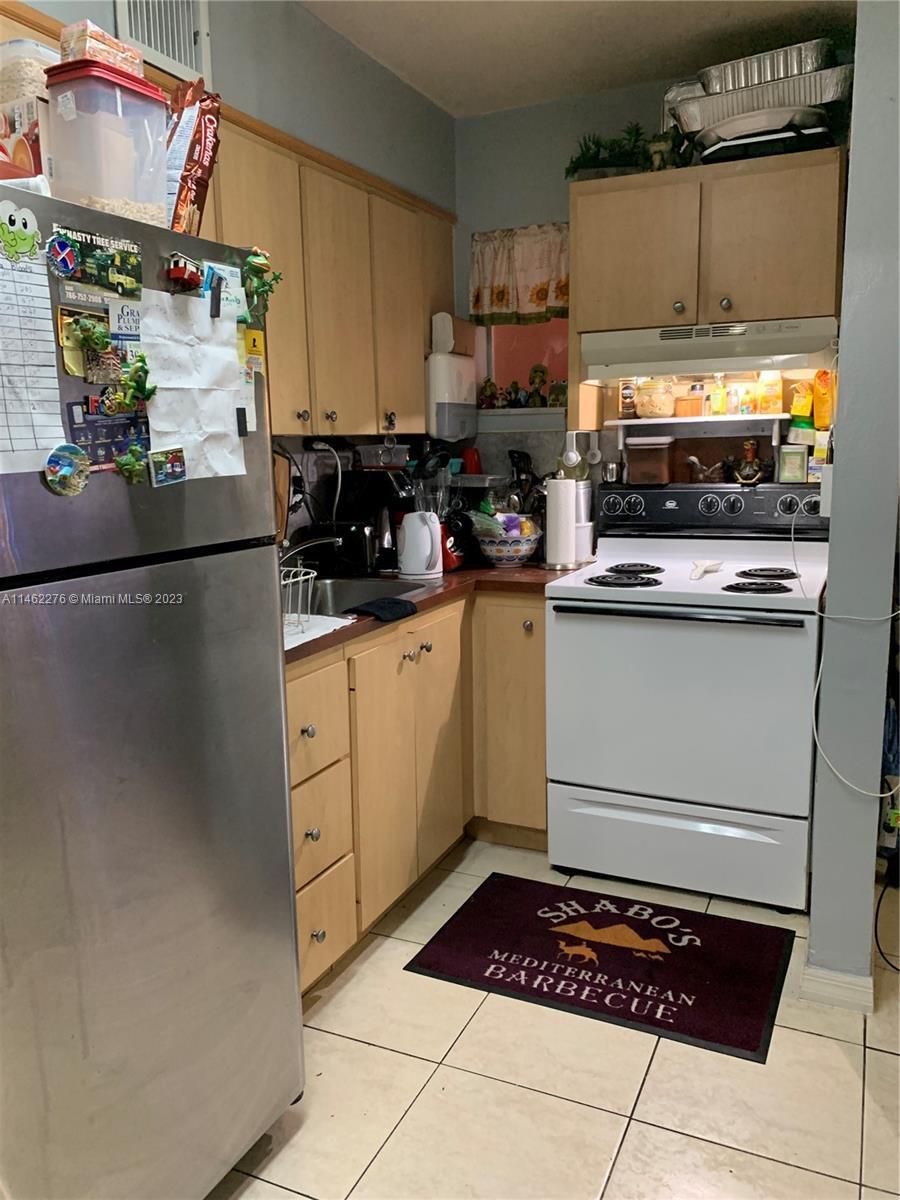 1525 NW 19th Ter # 14, Miami FL 33125