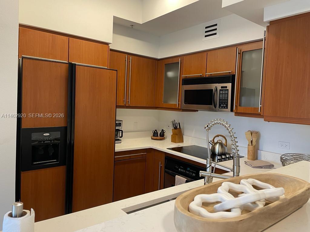 2069 S Ocean Dr, Hallandale Beach FL 33009 photo 5