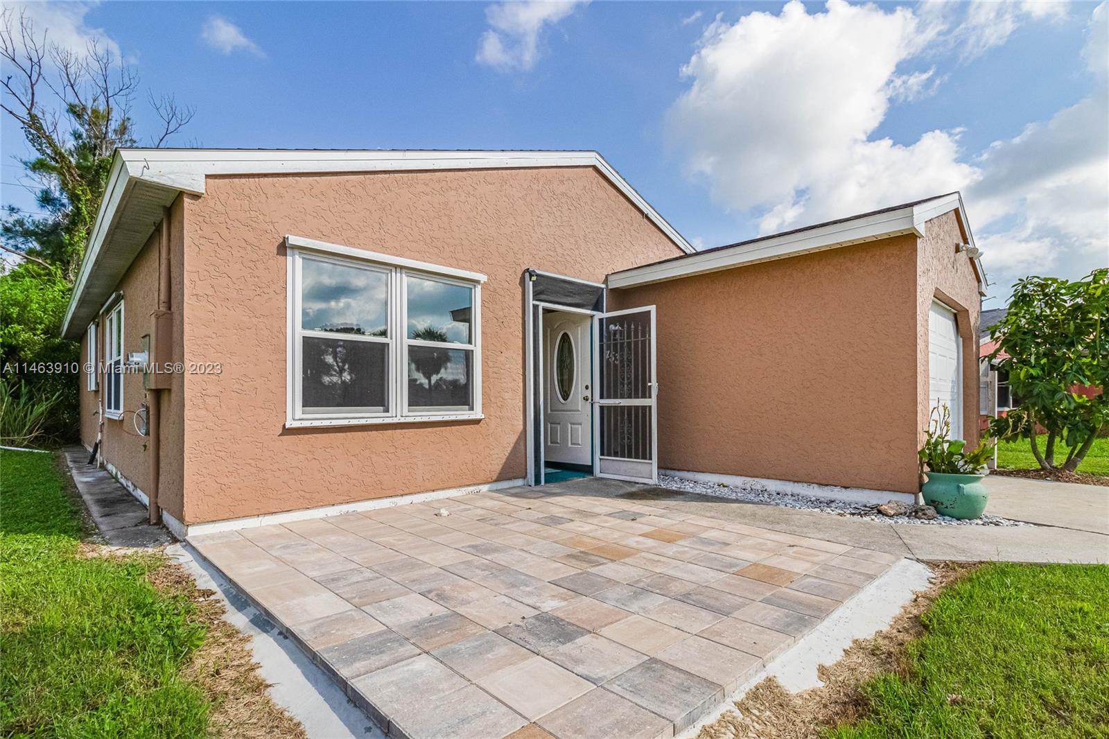 453 Ricold Ter, Port Charlotte FL 33954 photo 4