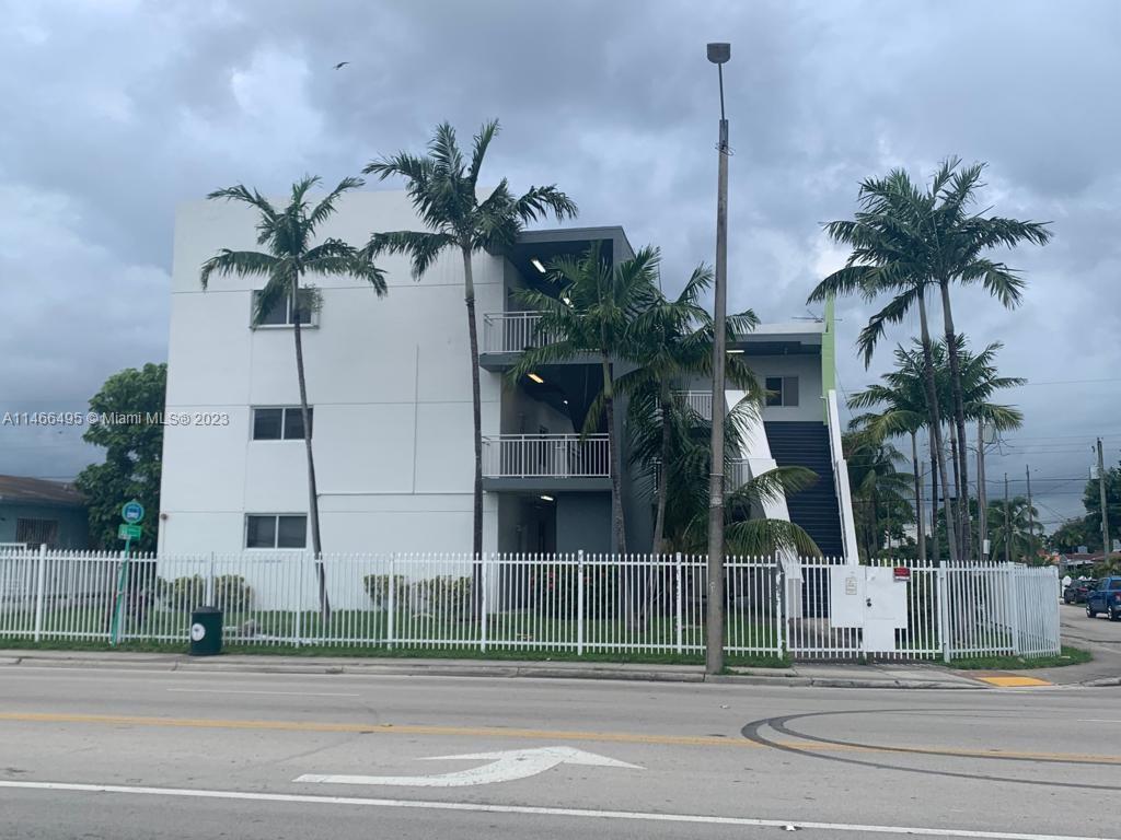 2210 NW 34th St # 304, Miami FL 33142 photo 2