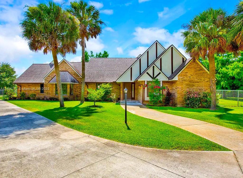 217 Park Land Drive, Lake Placid FL 33852 photo 2