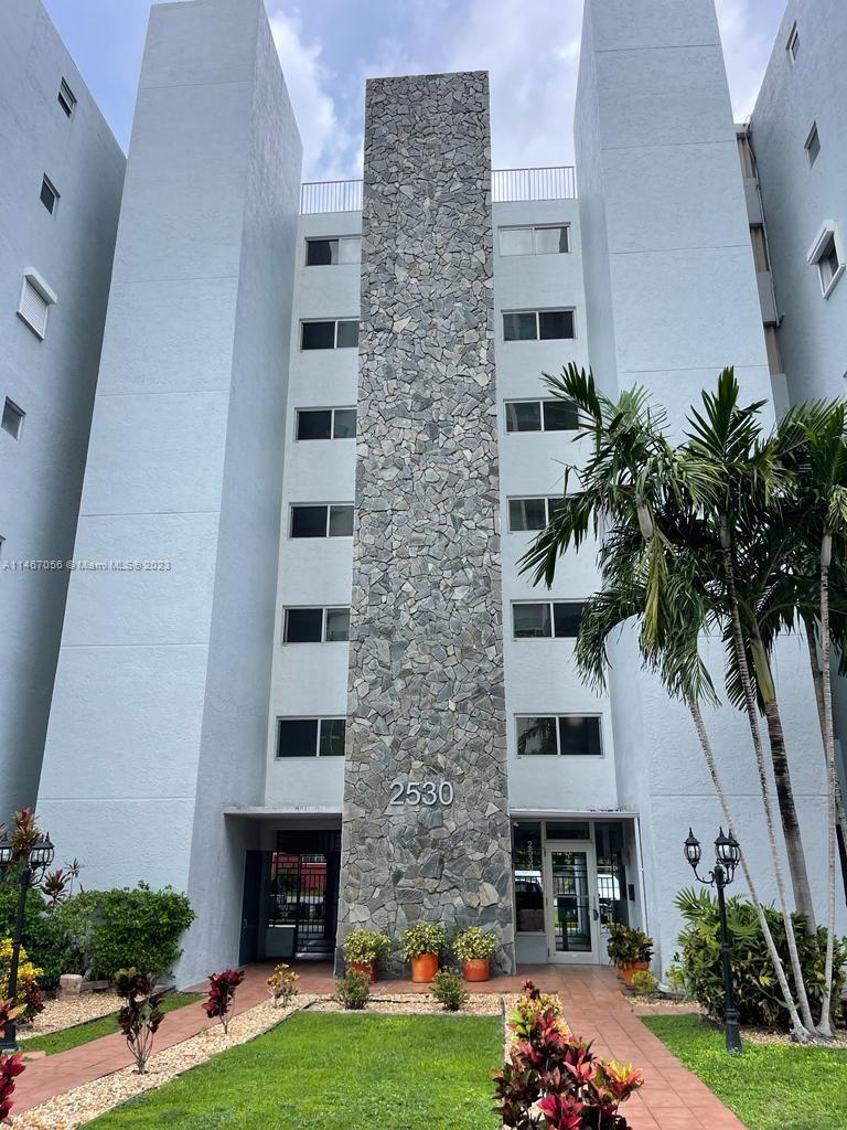 2530 SW 3rd Ave # 406, Miami FL 33129 photo 2