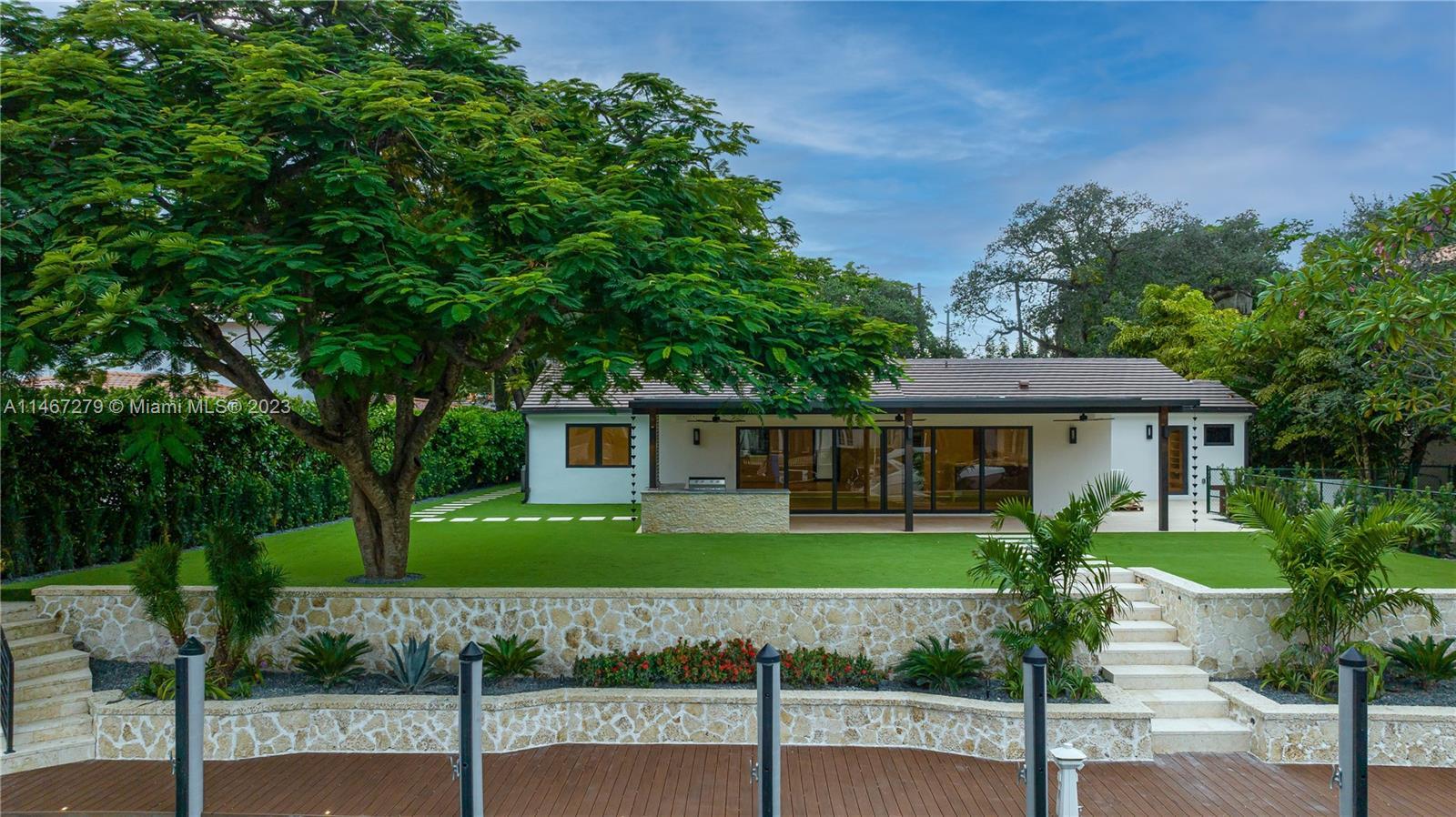 5221 Orduna Dr, Coral Gables FL 33146