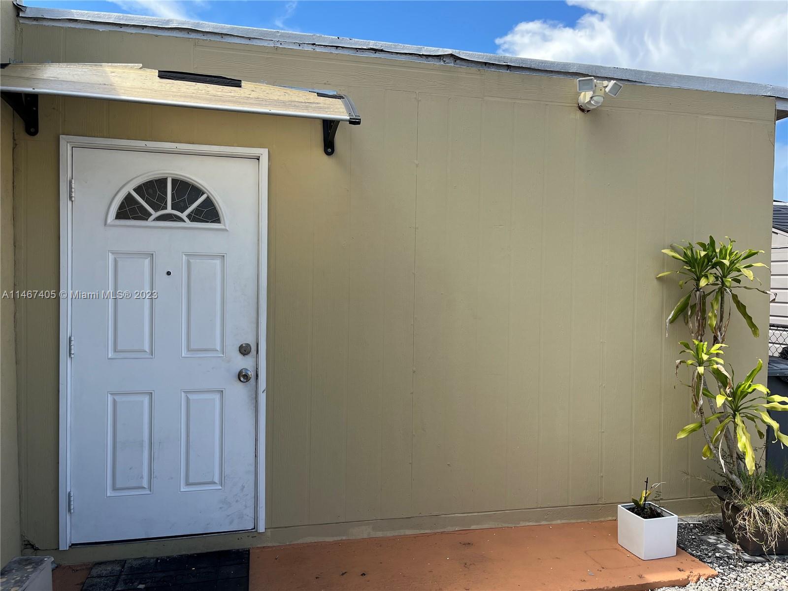 1310 SW 130 AVE REAR, Miami FL 33184