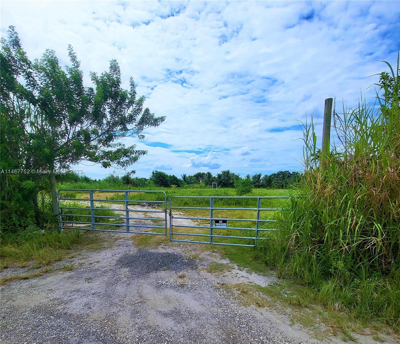 122 SW 194, Miami FL 33196 photo 4