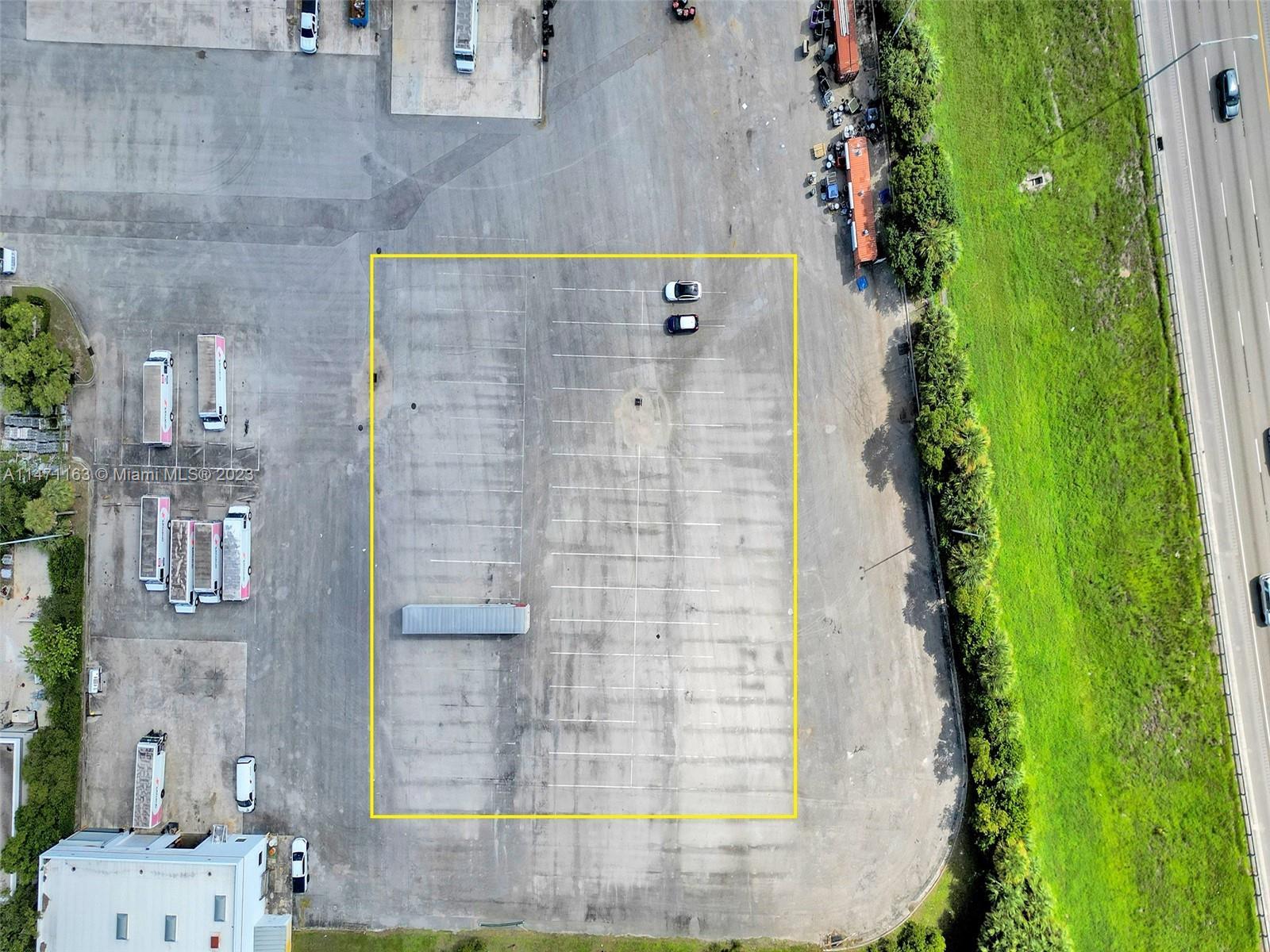 2351 Blount Rd, Pompano Beach FL 33069 photo 3