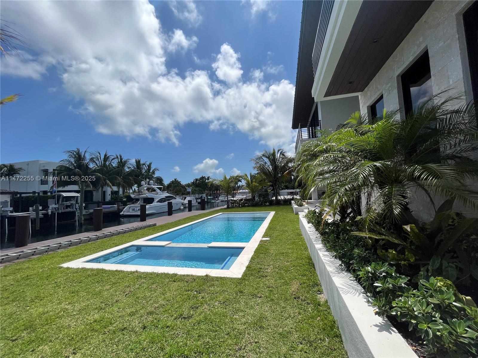 13085 Coronado Ter, North Miami FL 33181 photo 5
