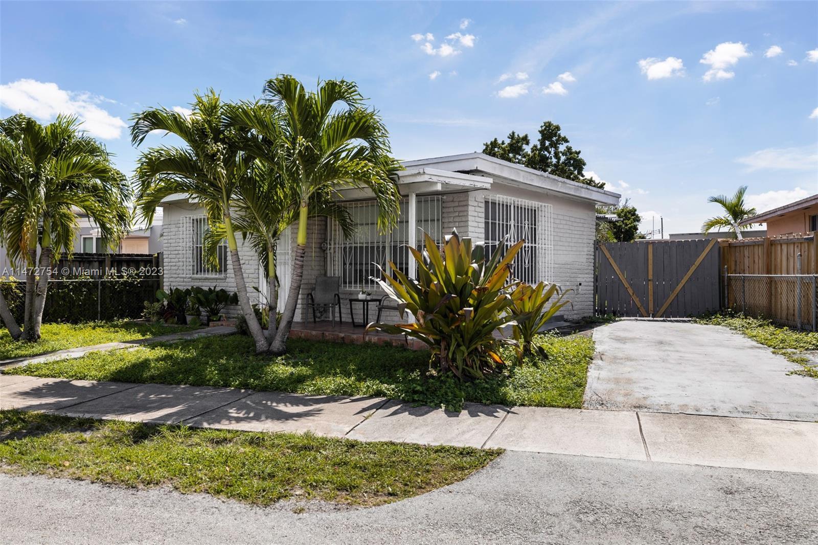 3040 SW 12th St, Miami FL 33135 photo 3