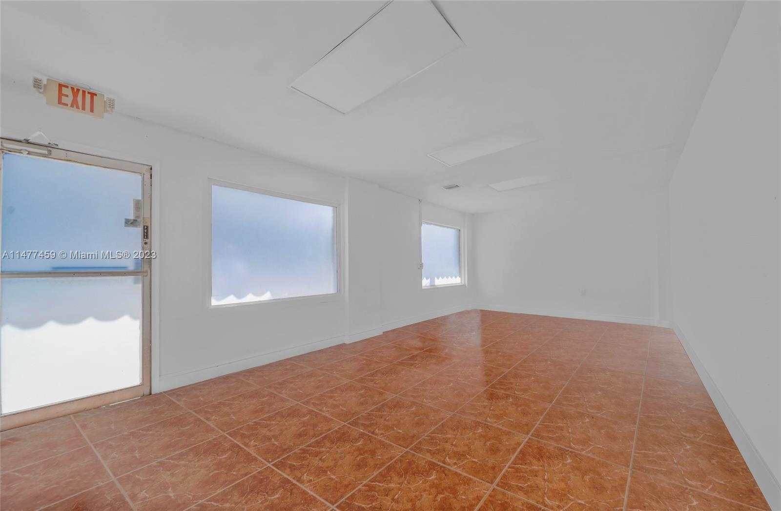 3467 SW 8th St, Miami FL 33135 photo 2