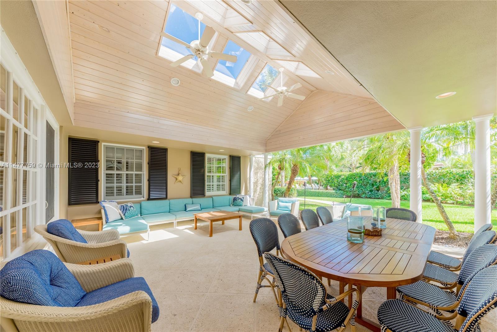 111 Gomez Rd, Hobe Sound FL 33455 photo 4