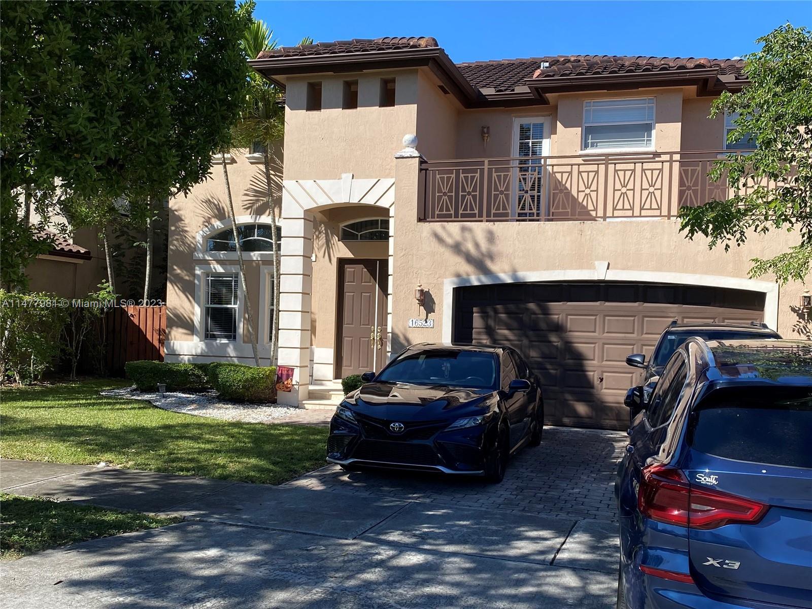 16523 SW 66th St, Miami FL 33193