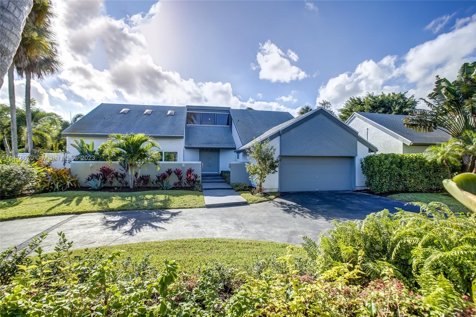 1127 W Cypress Dr, Pompano Beach FL 33069 photo 2