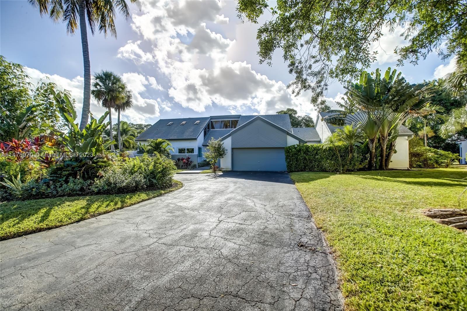 1127 W Cypress Dr, Pompano Beach FL 33069 photo 3