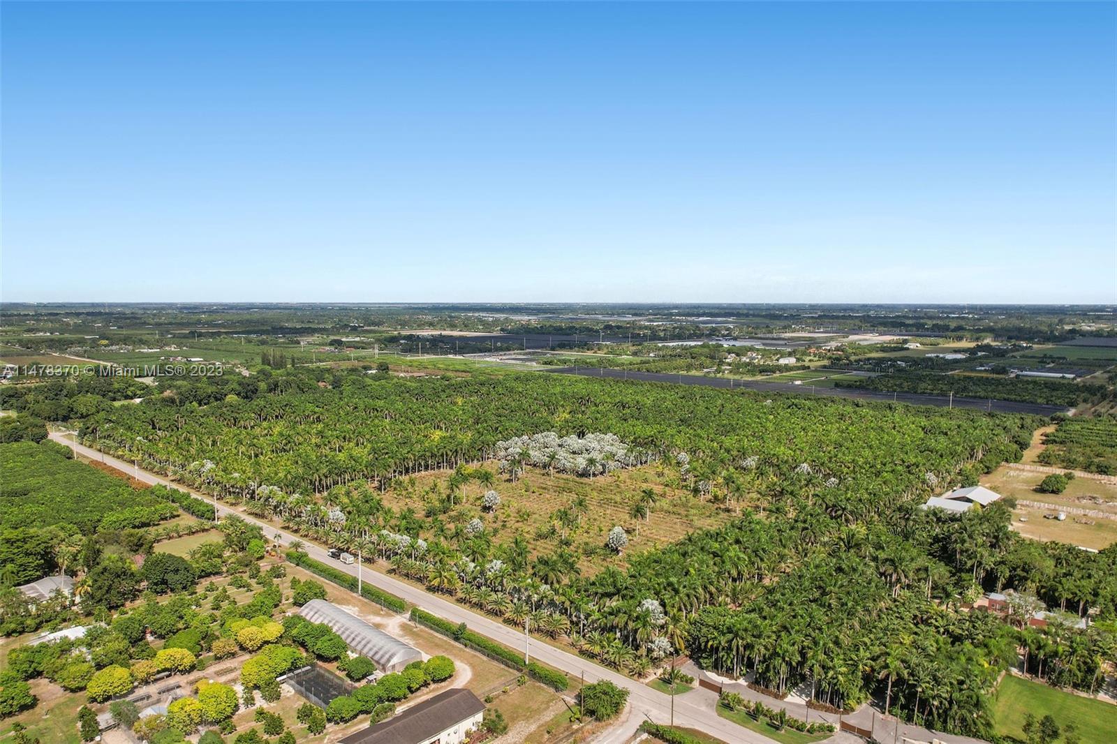 SW 220th Street & SW 207th Avenue, Unincorporated Dade County FL 33170