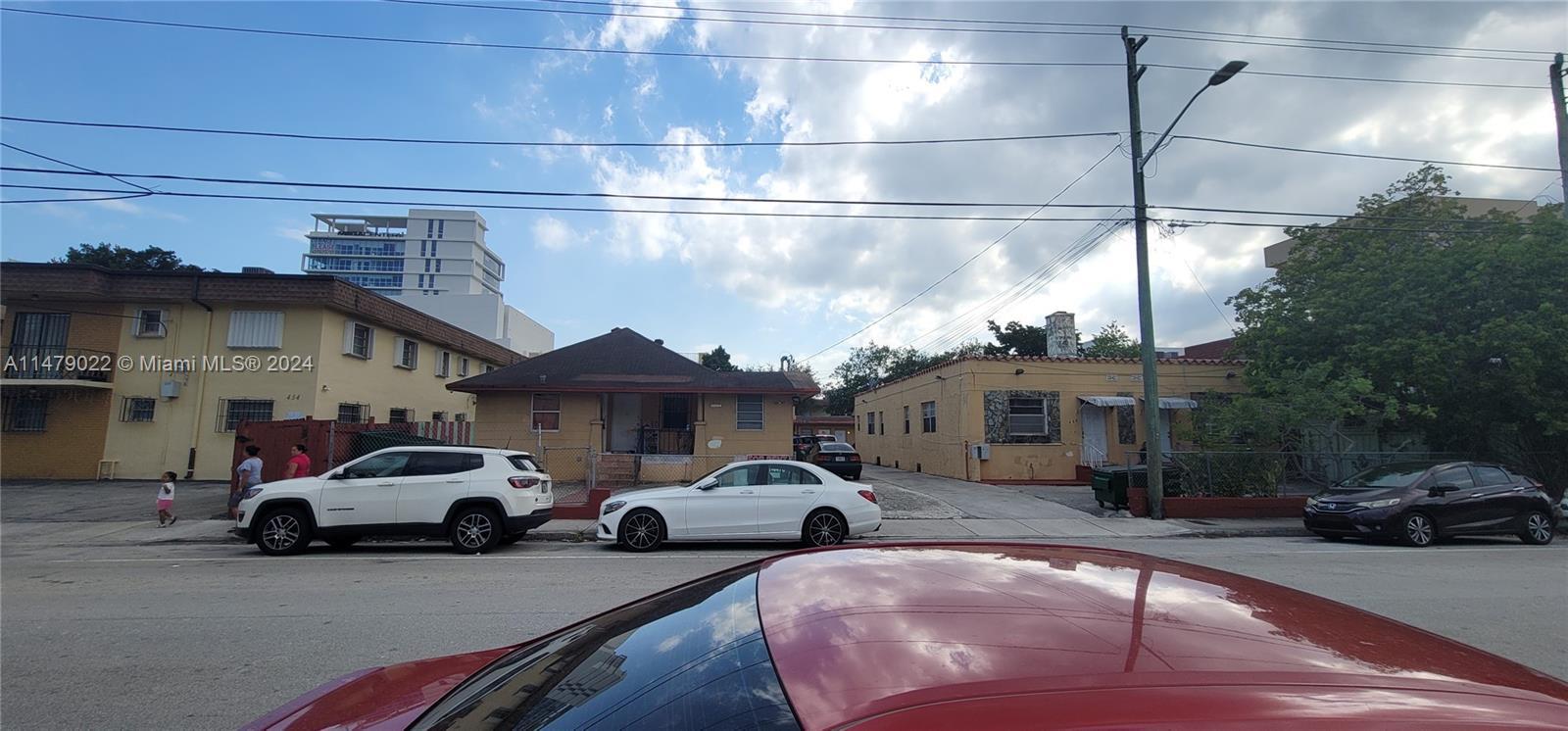 444-452 SW 6th St, Miami FL 33130 photo 2