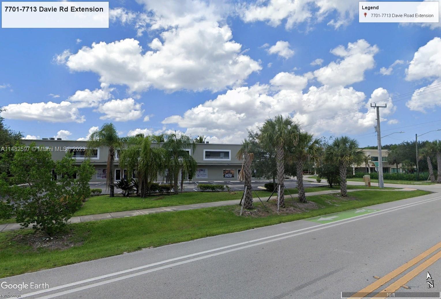 7701-7713 Davie Road Ext, Davie FL 33024 photo 2