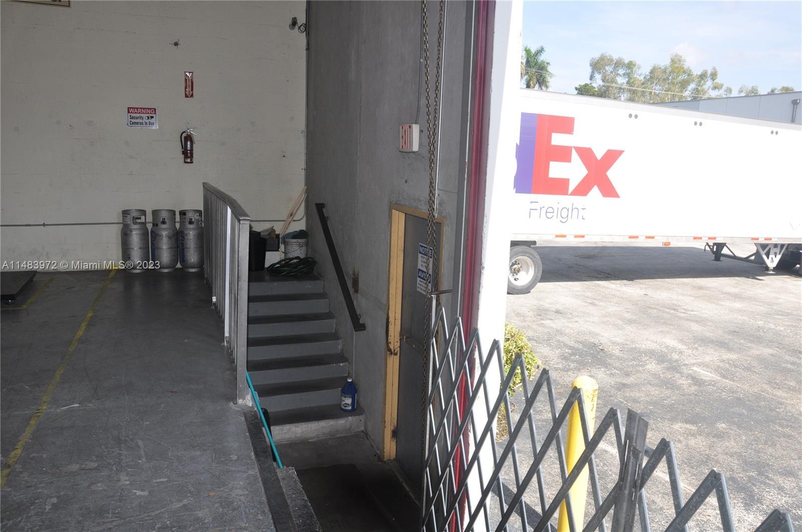 2760 NW 112th Ave # 2760, Doral FL 33172 photo 4