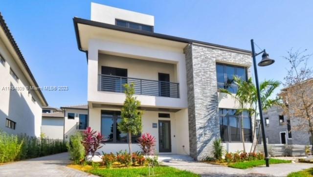 8185 NW 47th Ter, Doral FL 33166