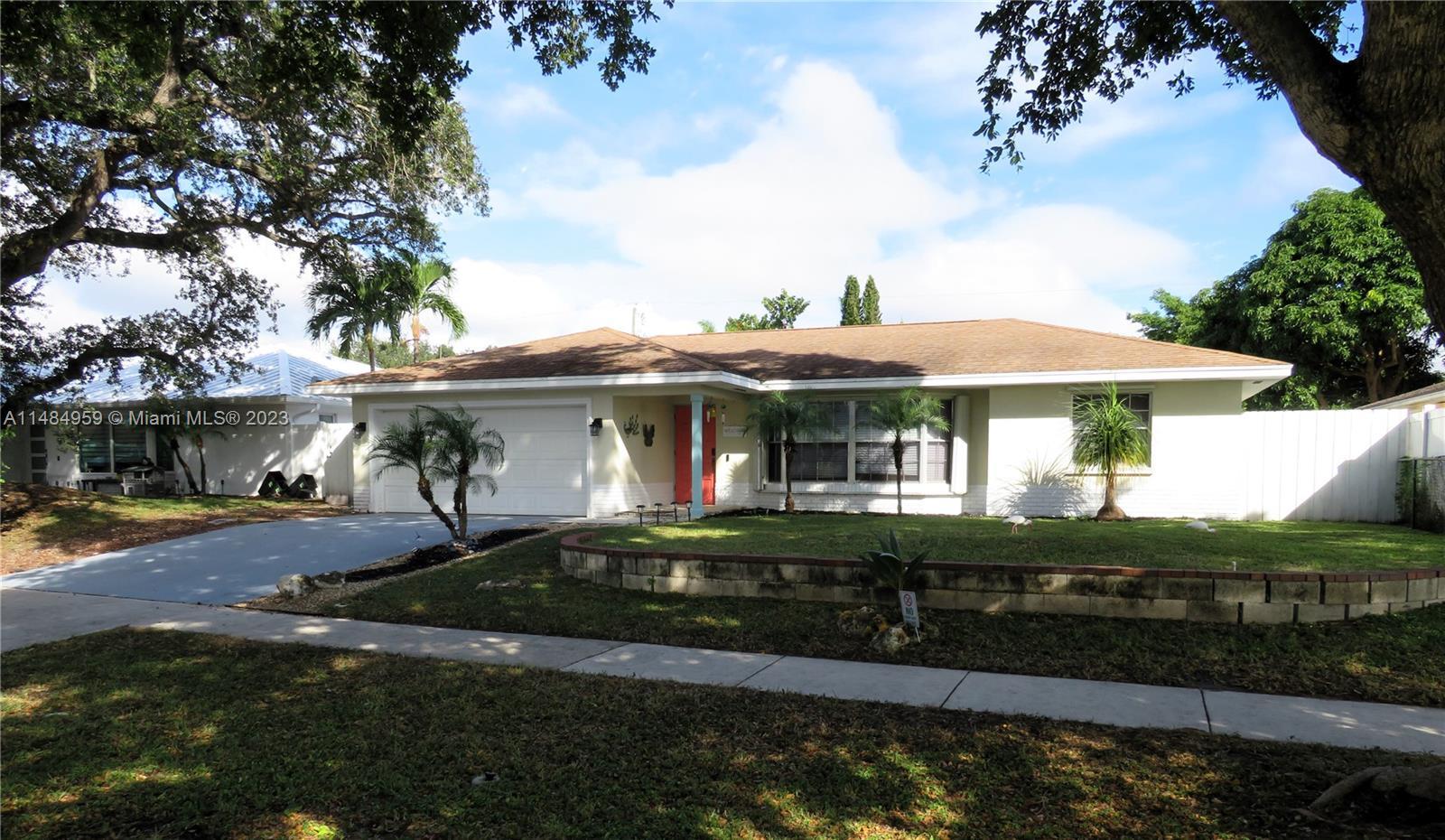 2359 Gabriel Ln, West Palm Beach FL 33406 photo 2