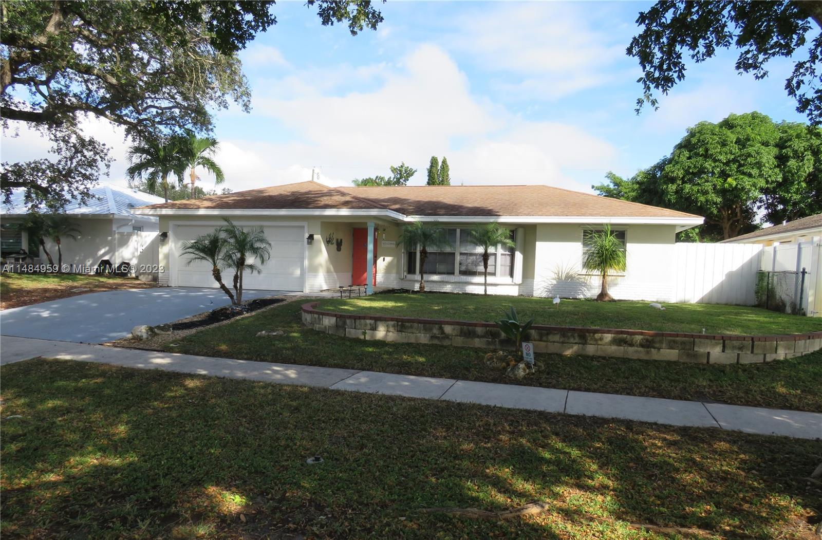 2359 Gabriel Ln, West Palm Beach FL 33406 photo 4