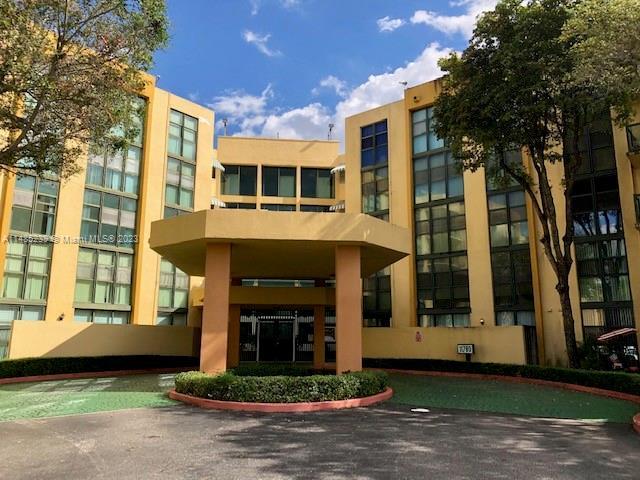 11780 SW 18th St # 2, Miami FL 33175