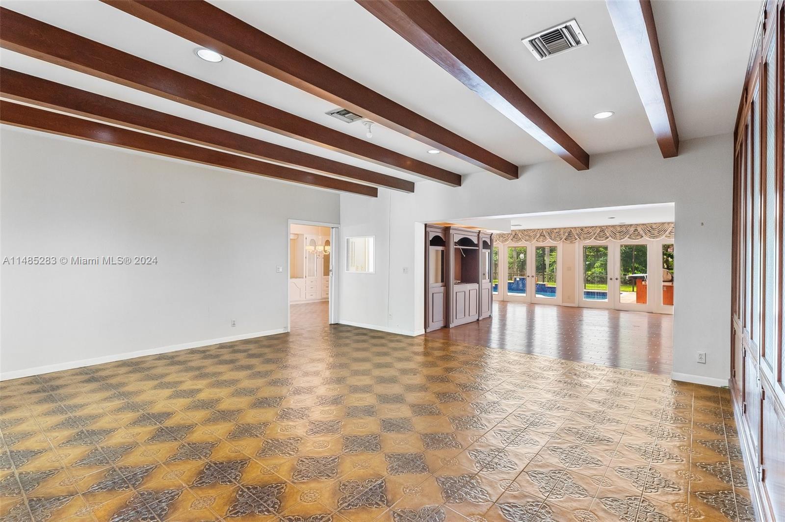 3240 N 36th St, Hollywood FL 33021 photo 4