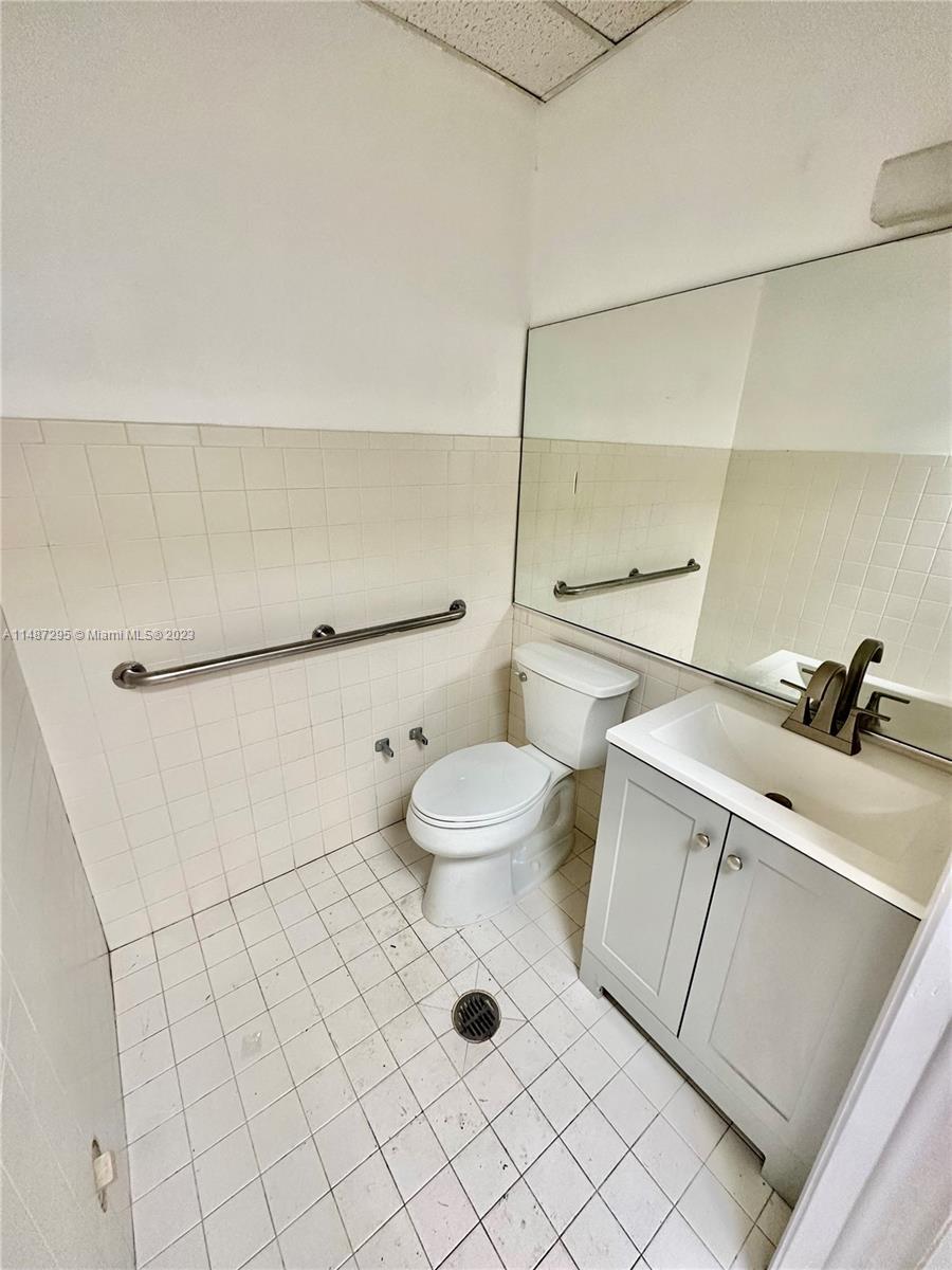 3020 N Federal Hwy # 5, Fort Lauderdale FL 33306 photo 2