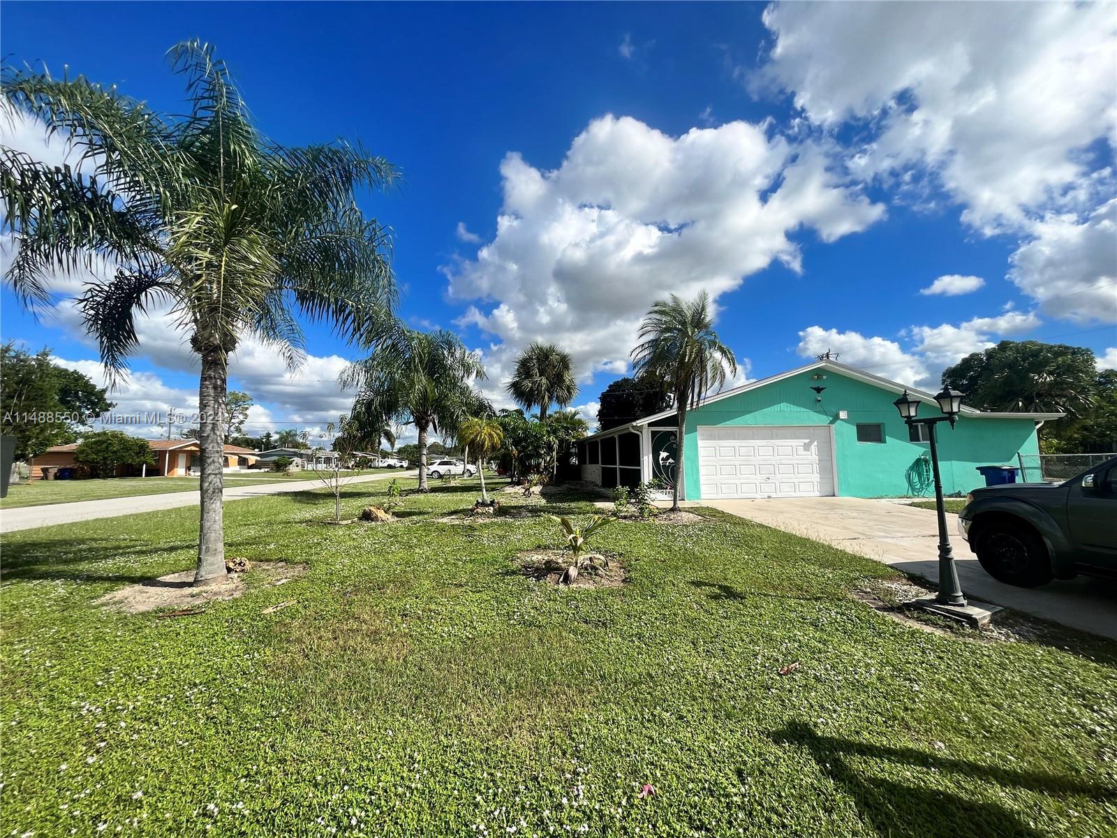 323 Dellwood Ave, Lehigh Acres FL 33936 photo 5
