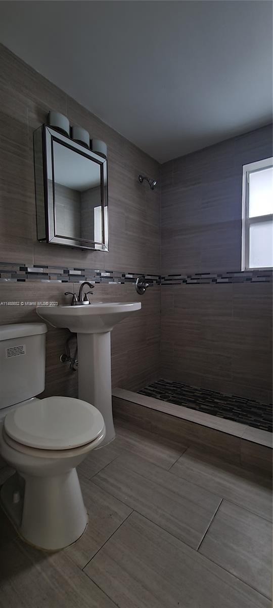 350 SW 15th Rd # 4, Miami FL 33129 photo 4