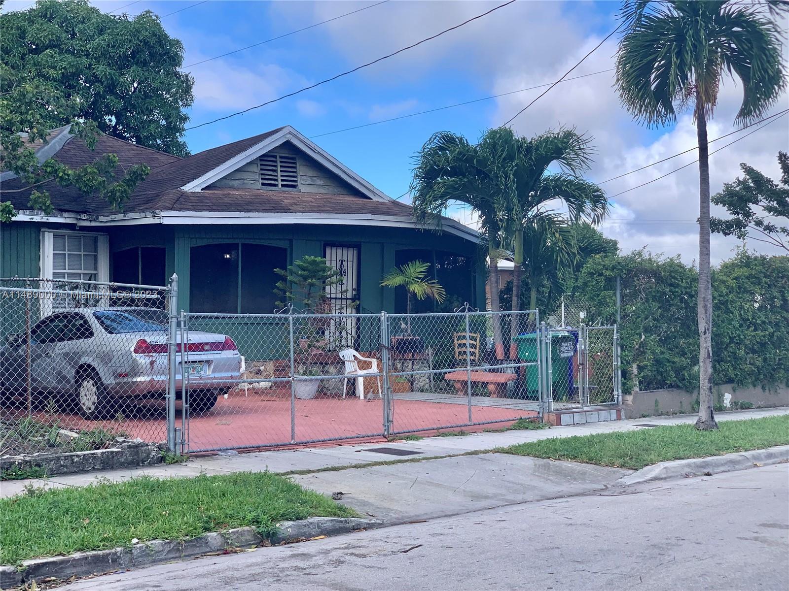 104 SW 15th Ave, Miami FL 33135