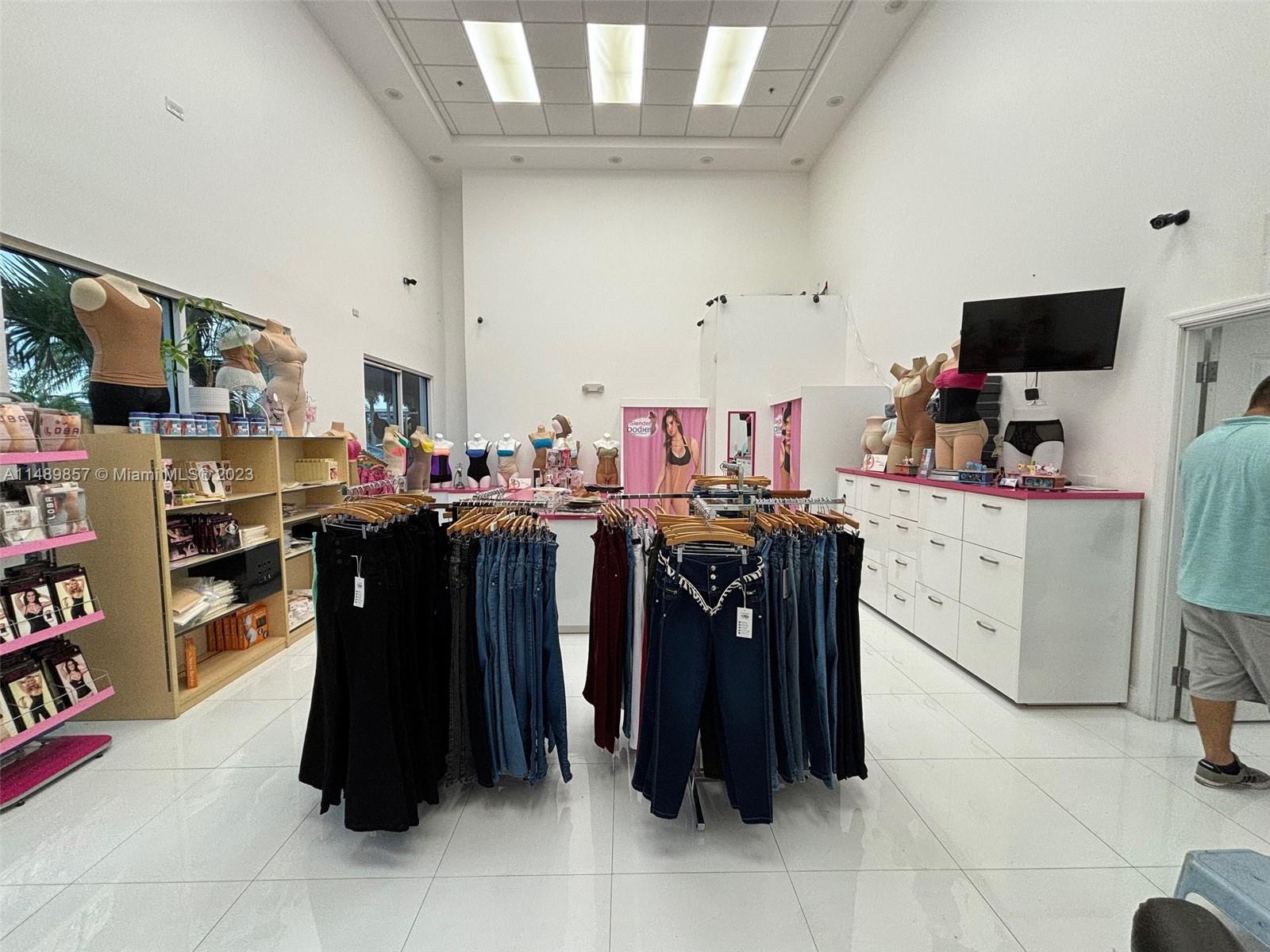 7640 NW 25th St # 111, Miami FL 33122 photo 3