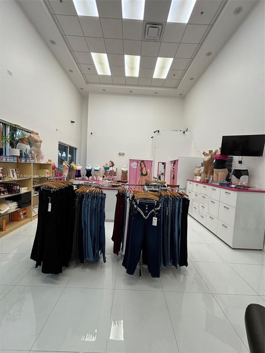 7640 NW 25th St # 111, Miami FL 33122 photo 4