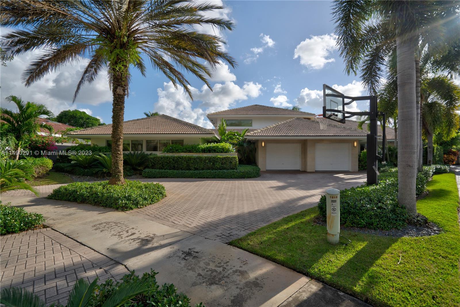 3080 N 35th St, Hollywood FL 33021 photo 2