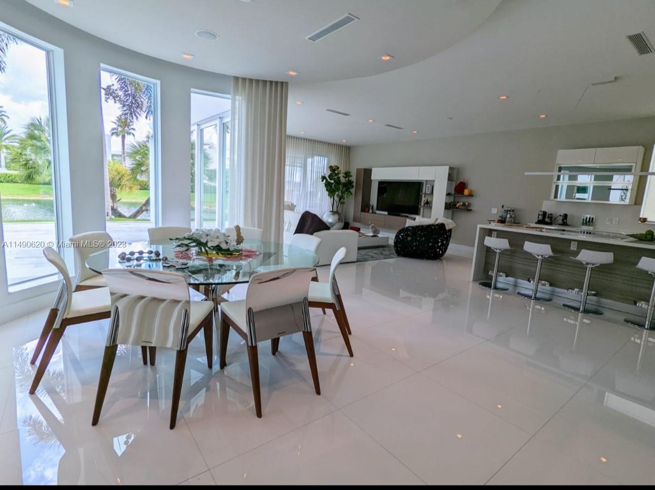 10581 NW 67th Ter, Doral FL 33178 photo 3