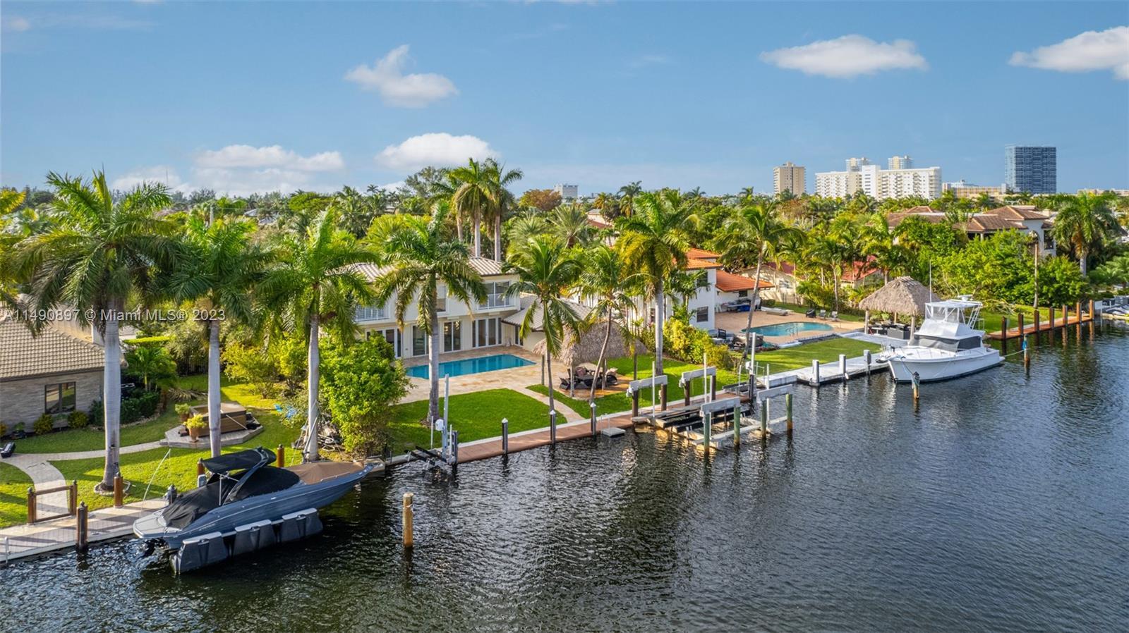649 Hibiscus Dr, Hallandale Beach FL 33009 photo 5