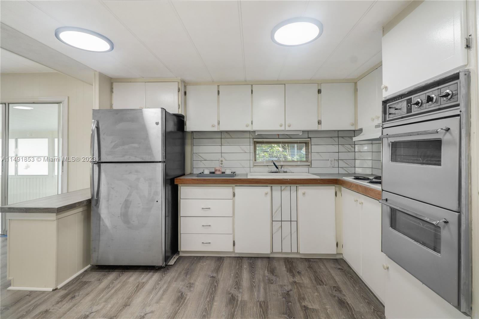4166 2nd Court, Lantana FL 33462 photo 3