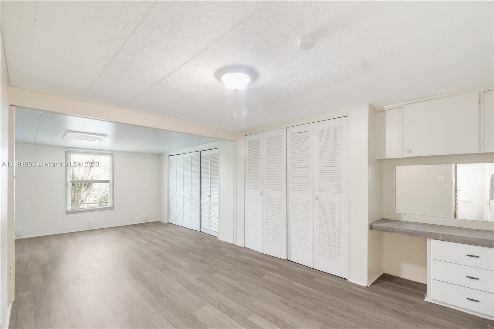 4166 2nd Court, Lantana FL 33462 photo 5