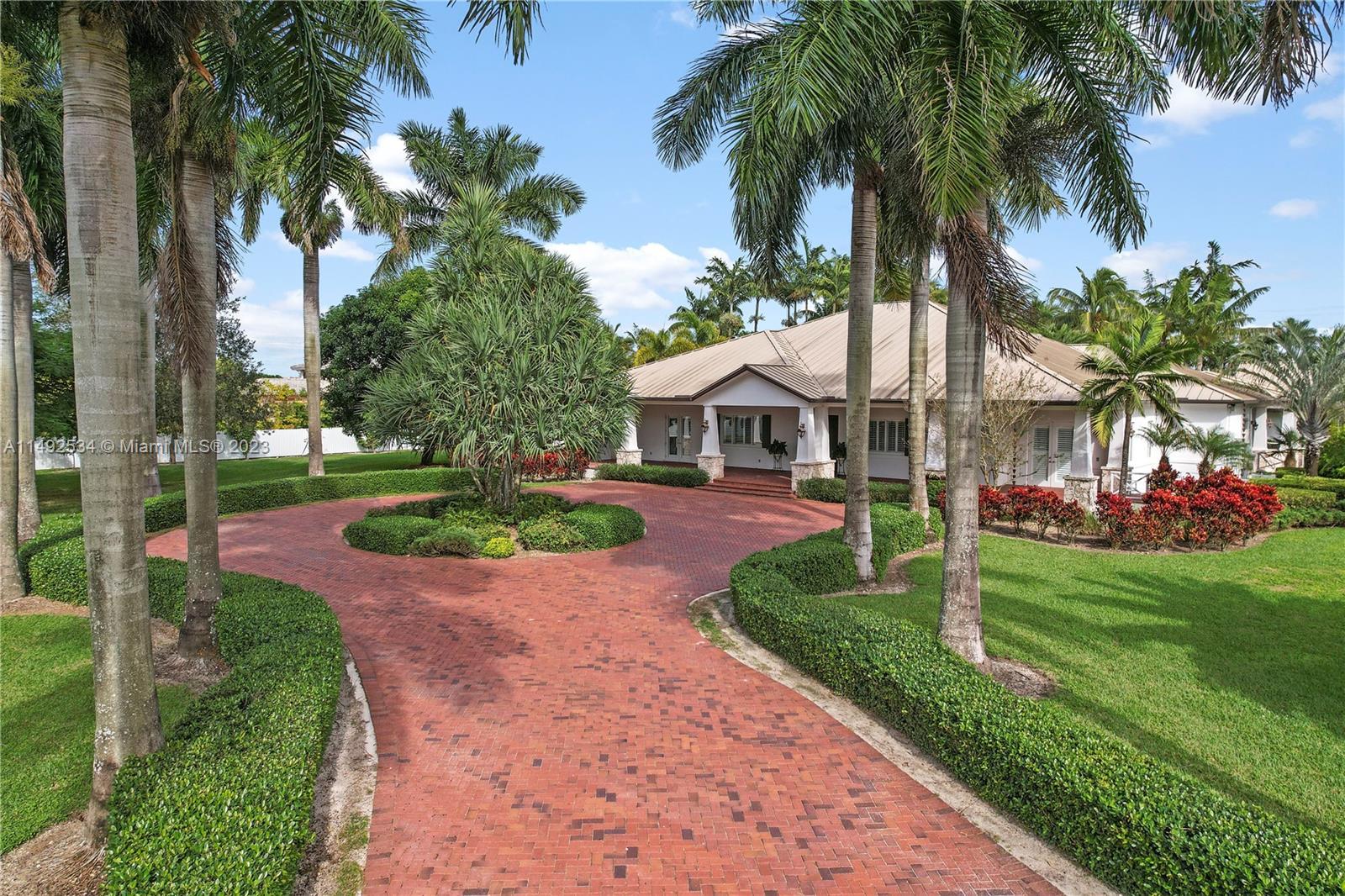 24351 SW 140th Ave, Homestead FL 33032 photo 3