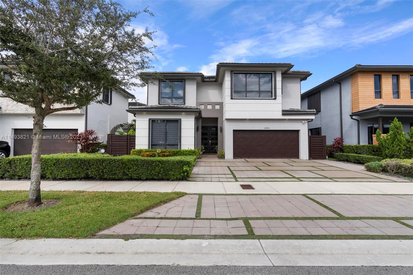 15933 SW 136th Way, Miami FL 33196 photo 4