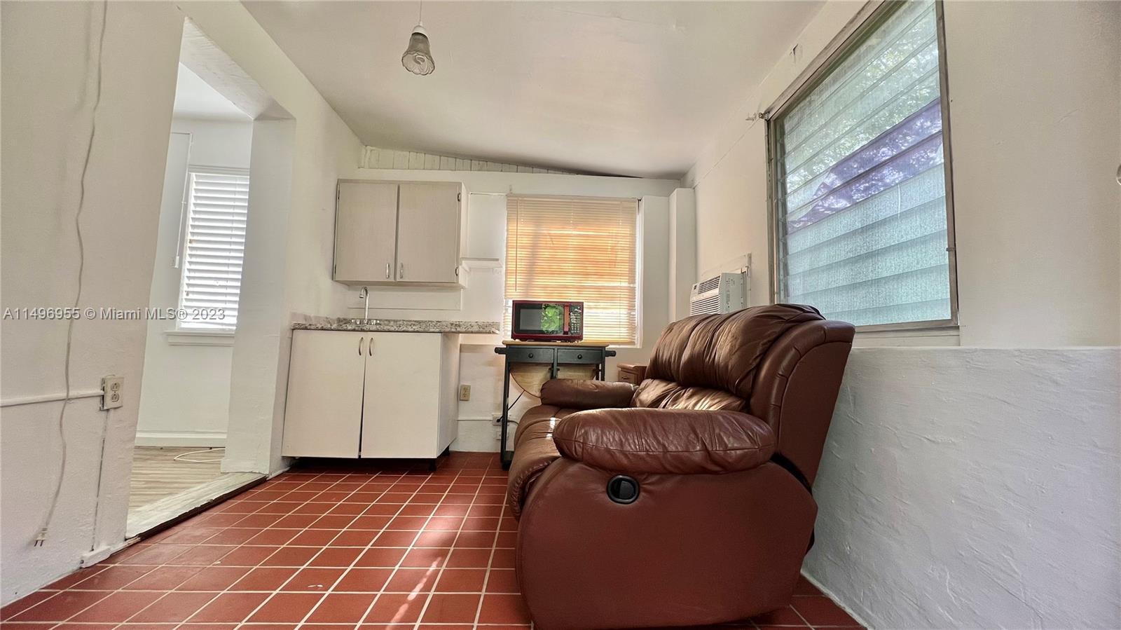342 SW 29th Rd # 3, Miami FL 33129 photo 3