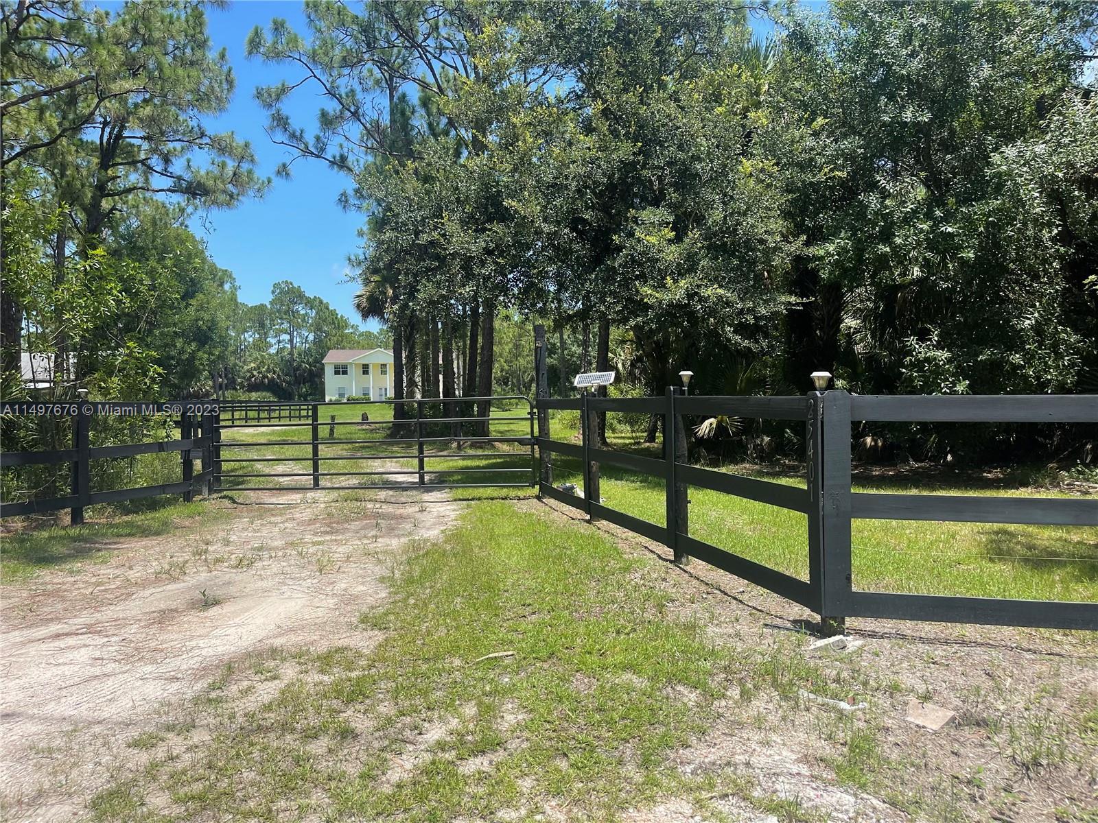 25401 SW 86th St, Indian Town FL 34956 photo 2