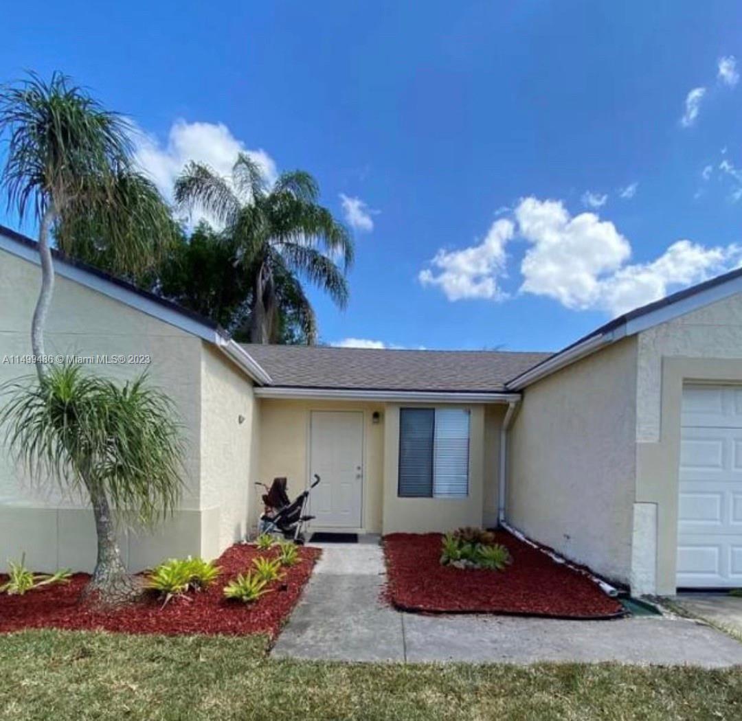 18966 Cloud Lake Cir, Boca Raton FL 33496