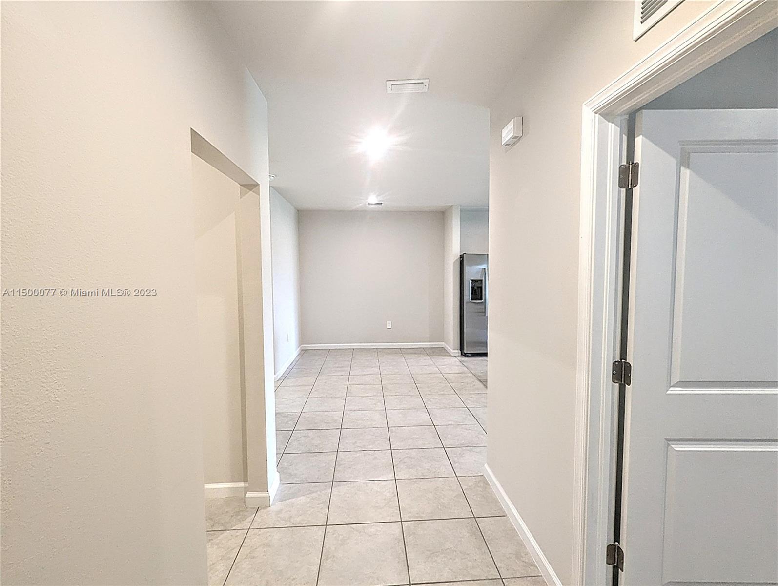 850 Persimmon Pl, Fort Pierce FL 34981 photo 5