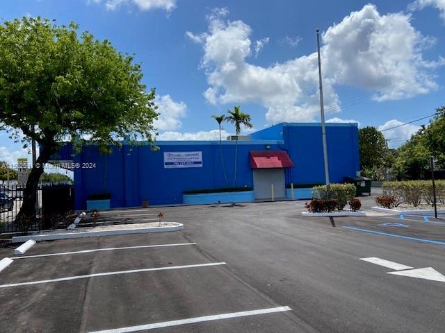 3050 NW 7th St, Miami FL 33125 photo 4
