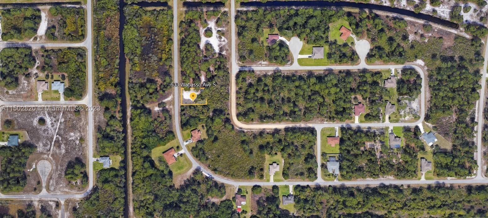 633 Wabasso Ave S, Lehigh Acres FL 33974 photo 2
