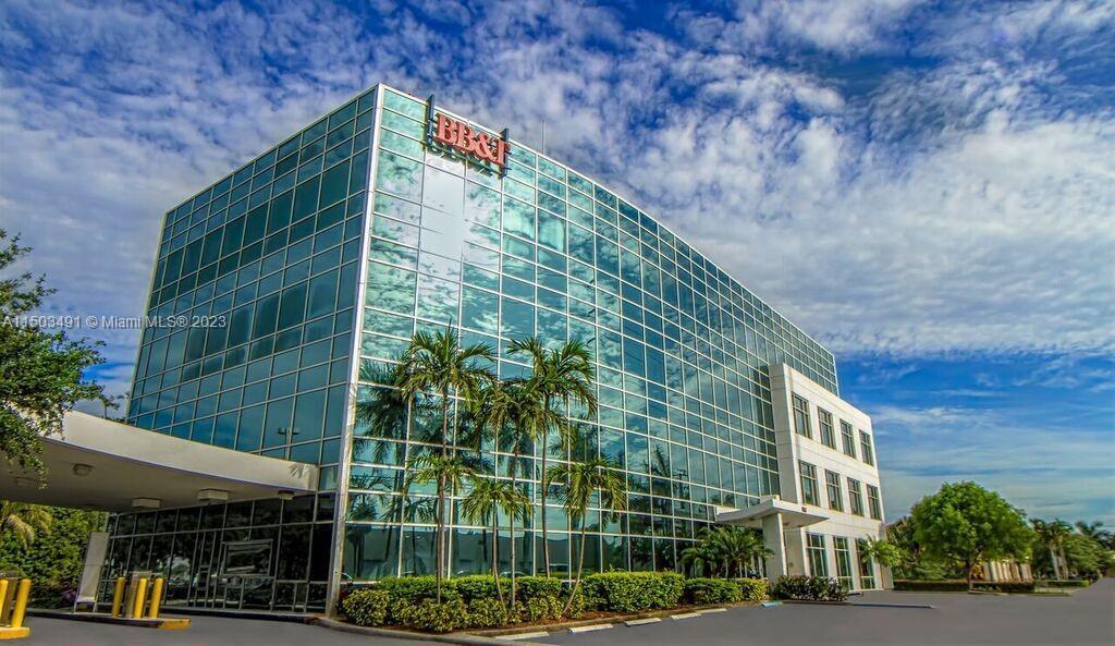 2500 NW 107th Ave # 304, Doral FL 33172