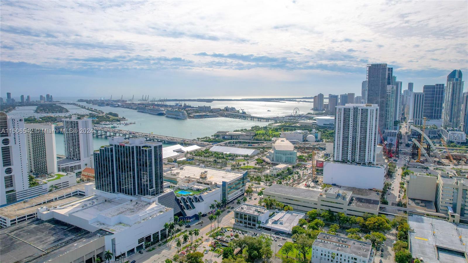 275 NE 18th St # 1603, Miami FL 33132