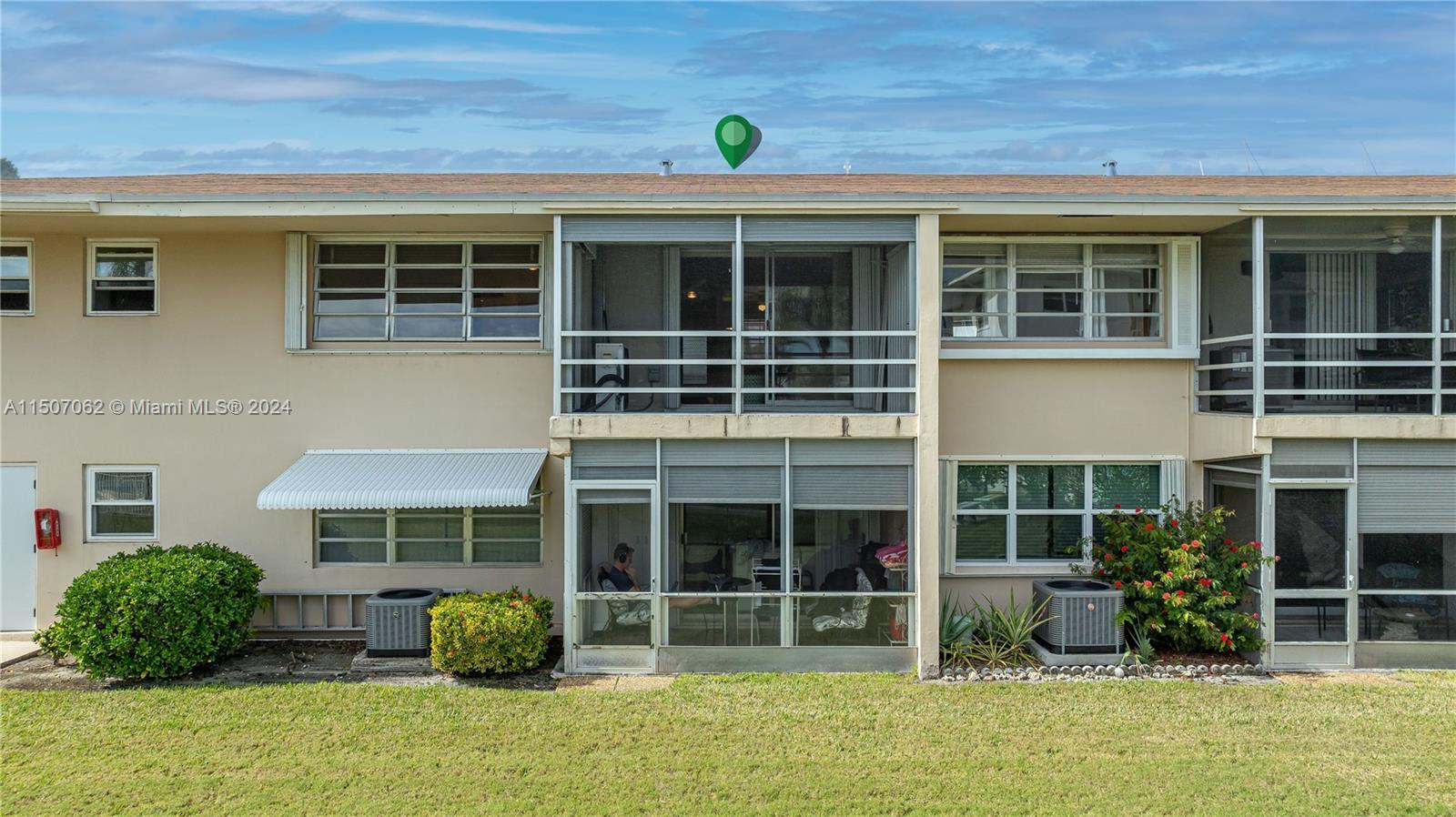 298 SE 6th Ave # 15, Pompano Beach FL 33060 photo 4